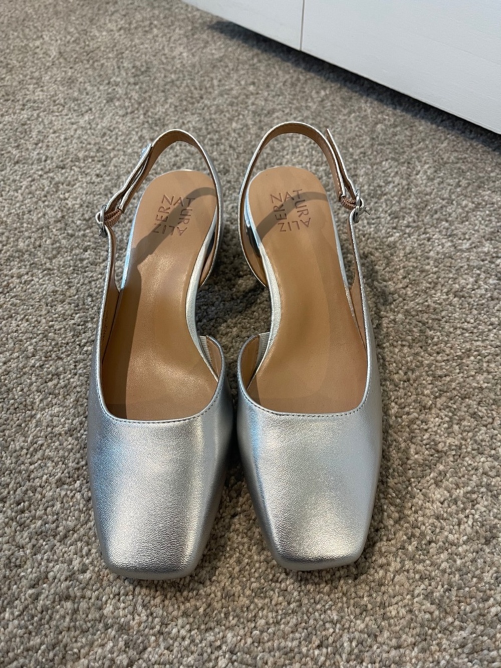 Women's Naturalizer Jayla Slingback Pumps Silver Size 9 - Picture 2 of 6